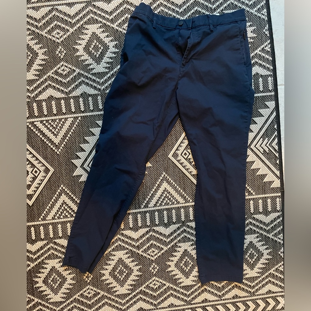 Old Navy ultra tech slim built in flex navy men’s pants 33X 30
